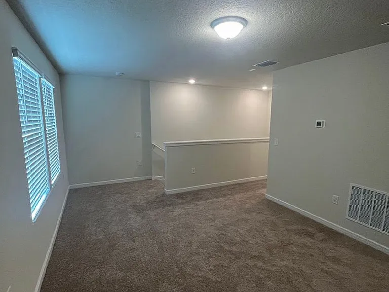 3074 Green Park Dr — Photo 10
