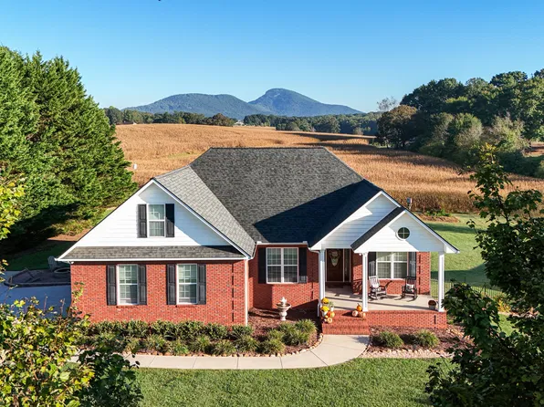174 Hampton Hills Ln, Cleveland, GA 30528