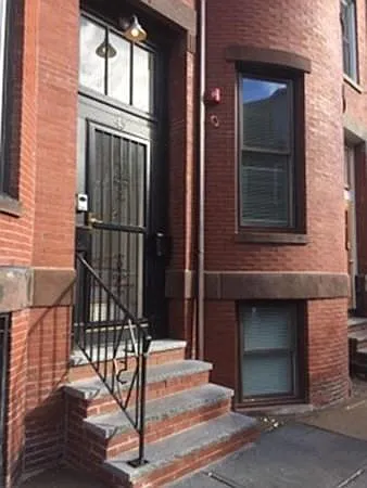 3 bed, 1.0 bath, 1200 sqft, $3,600 — Photo 2