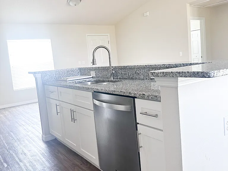 4276 E Ravenna St — Photo 9