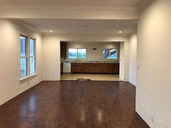 2nd image of 1629 Los Carneros Ave