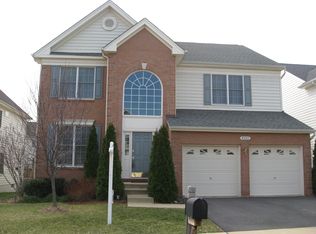 43087 Barons St, Chantilly, VA 20152