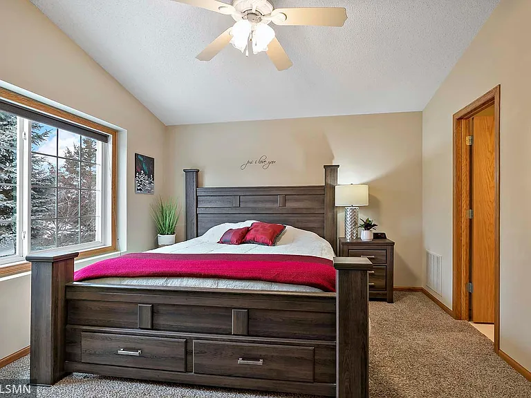 302 Wilderness Dr — Photo 11