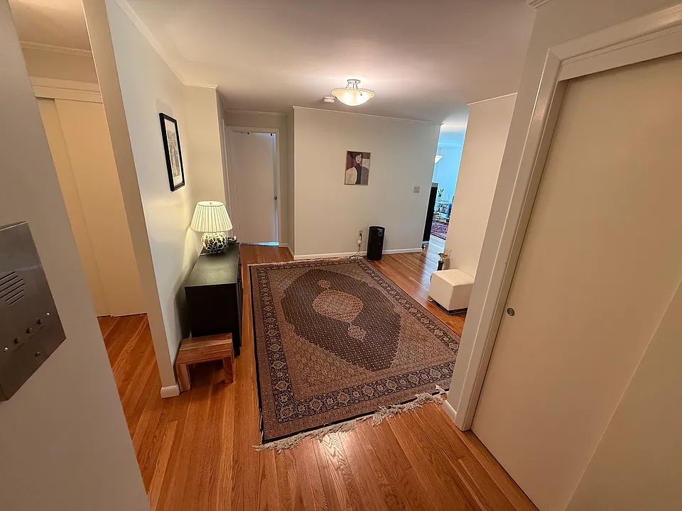 128 Pleasant St #201