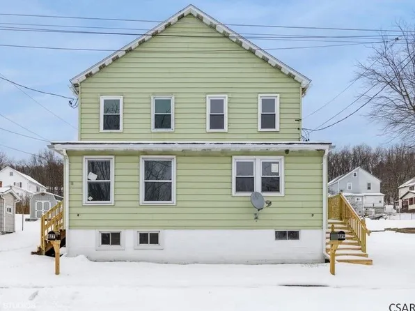 827-829 4th St, Windber, PA 15963