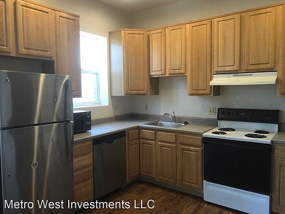 5th image of 952 Marine St #9149141