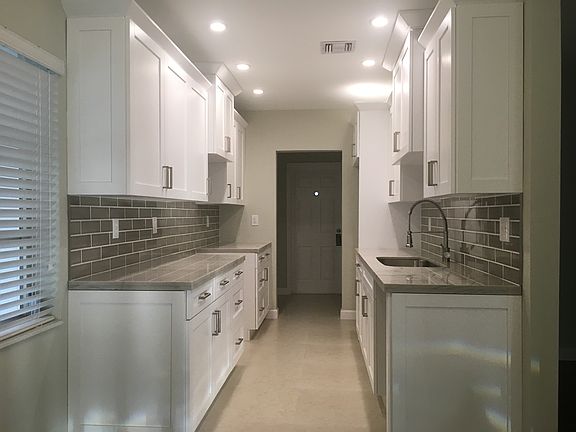 3rd image of 3911 NW 59th Ave