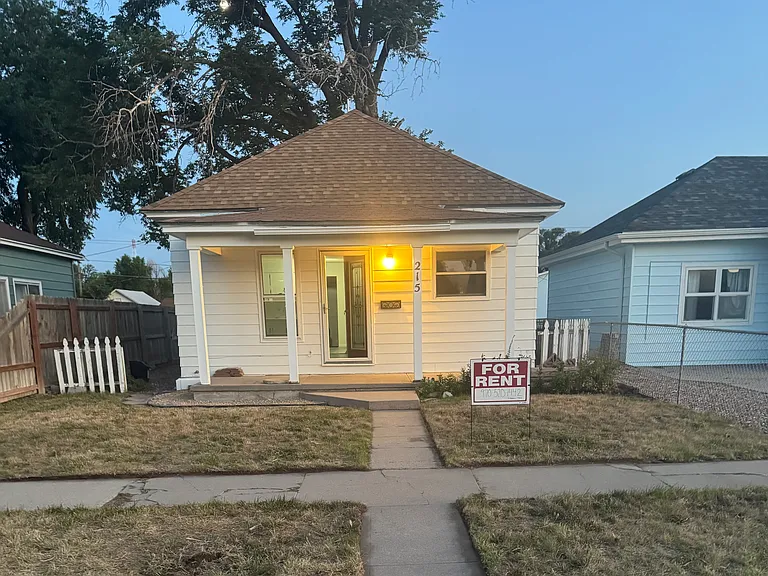 215 Platte St — Photo 1