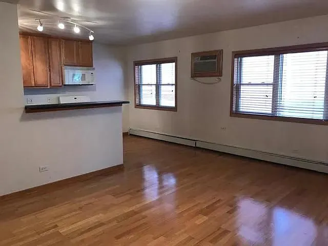 313 Elgin Ave #203 — Photo 6