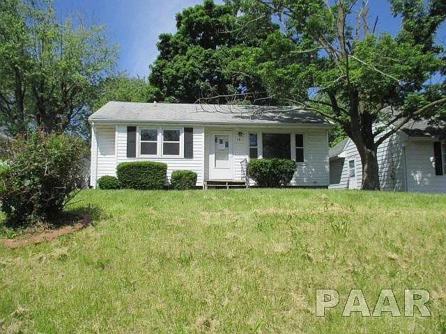 5811 S Jefferson St photo 1