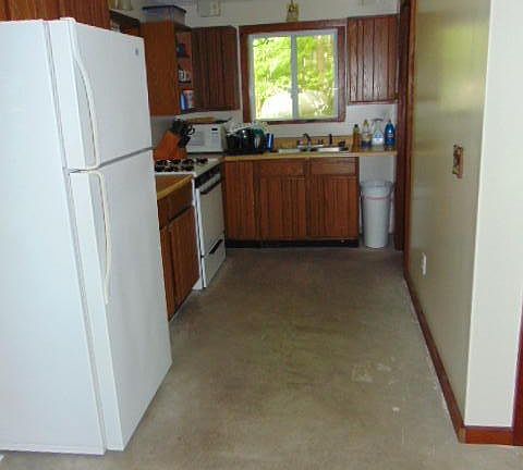 4th image of 20364 Pinewood Dr