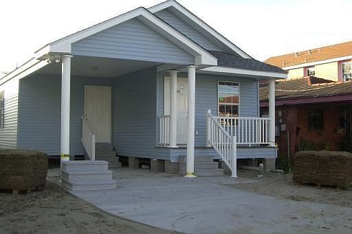 1st image of 1241 Teche St