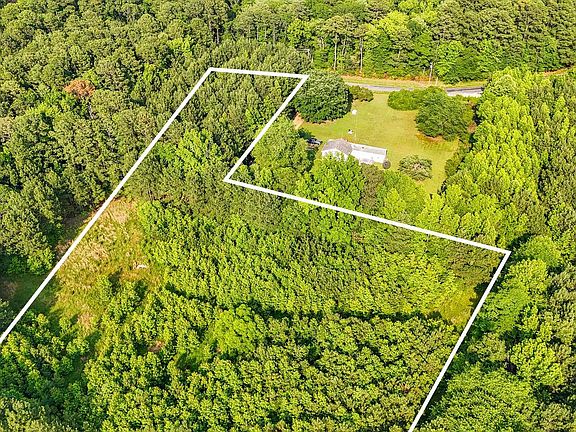 2nd image of 21047 Abell Rd