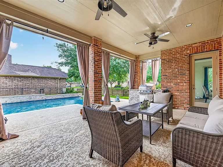 32607 Wingfoot Cir — Photo 36