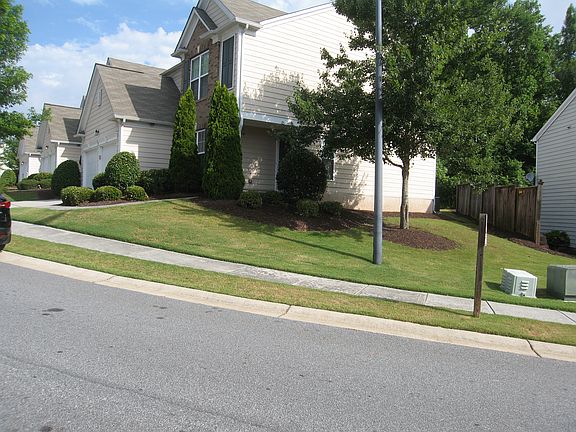 4th image of 251 Balaban Cir