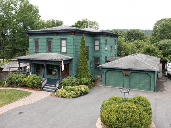 4589 Howlett Hill Rd, Marcellus, NY 13108