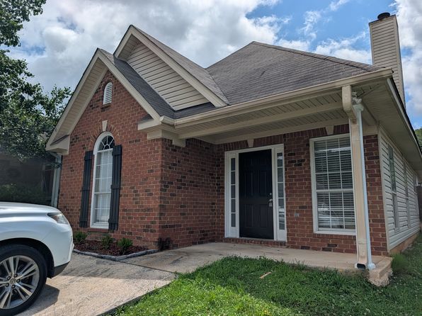 323 Forest Lakes Dr