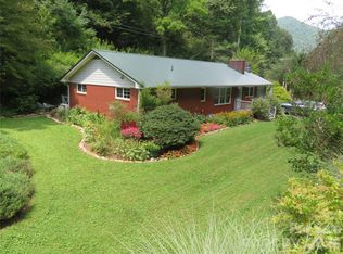 3829 Coxes Creek Rd, Burnsville, NC 28714