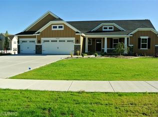 4204 Unity Dr, Hudsonville, MI 49426