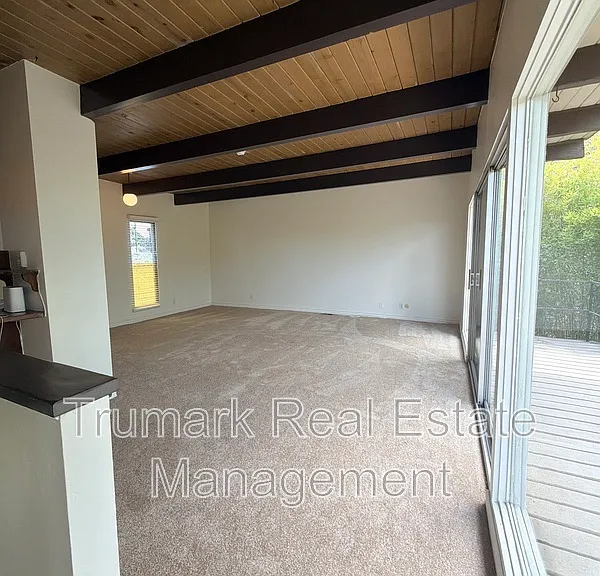 3941 Clayton Ave — Photo 14