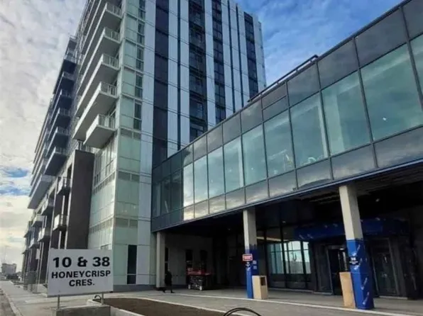 38 Honeycrisp Cres, Vaughan, ON