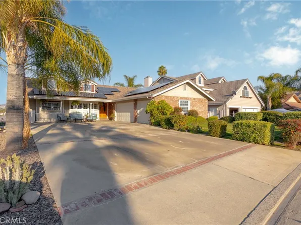23066 Blue Bird Dr, Canyon Lake, CA 92587