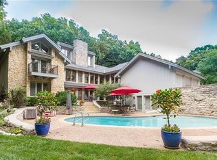 8400 Maplewood Ln, Lenexa, KS 66215