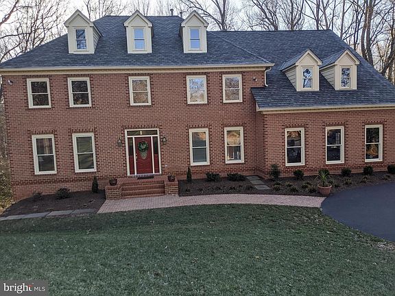 2nd image of 2609 Lasswade Ln