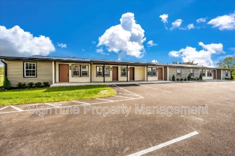 2 bed, 1.0 bath, 800 sqft, $1,250 — Photo 1