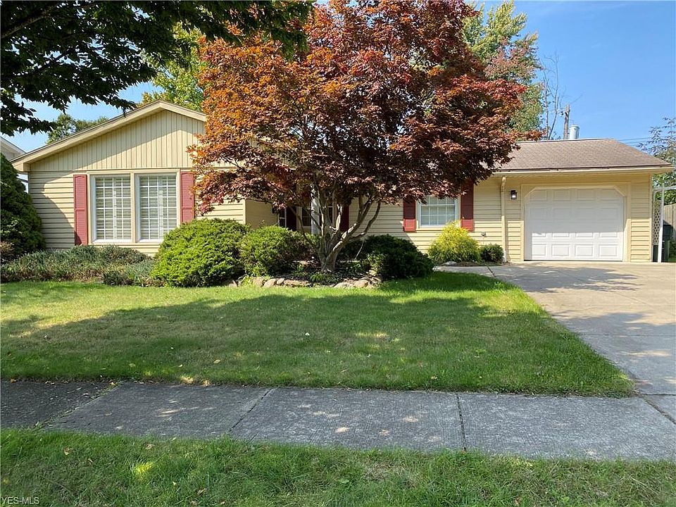 1st image of 2338 Richmond Rd