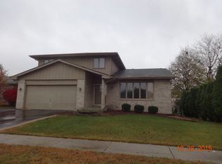 4159 Cambridge Cir, Country Club Hills, IL 60478