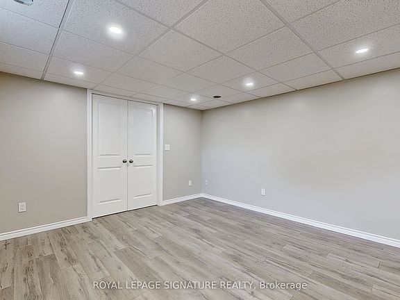4th image of 127 Moffatt St #Basement
