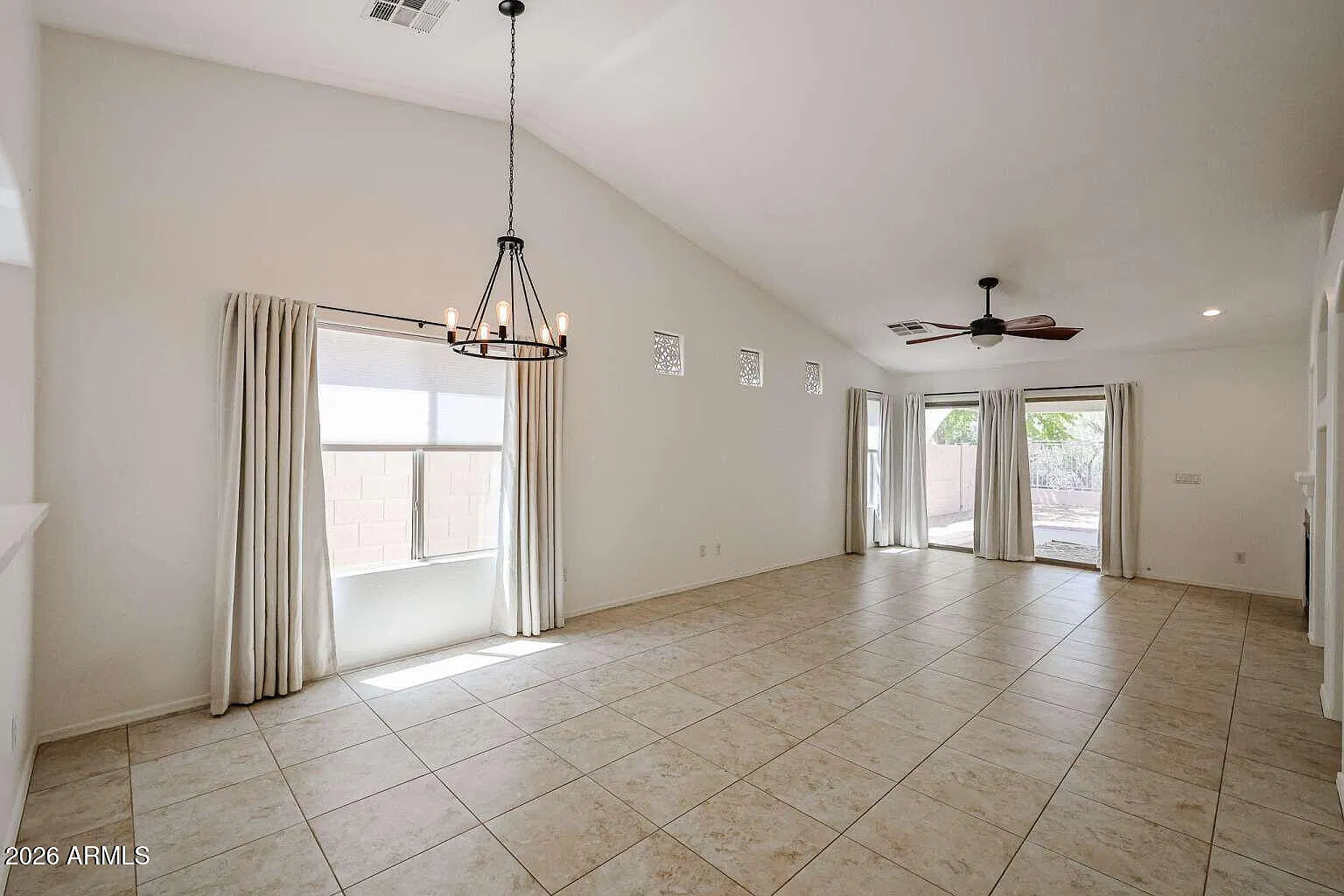 3 bed, 2.0 bath, 1538 sqft, $2,600 — Photo 3