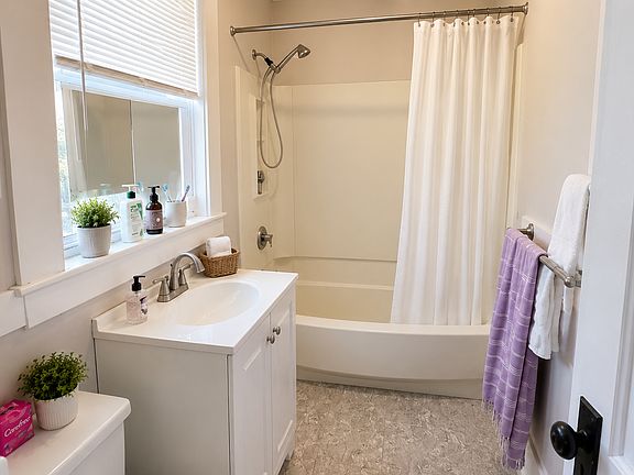 4th image of 4A Sherman St #3
