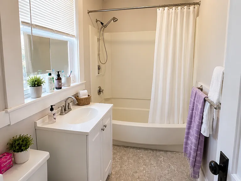 4 Sherman St #2 — Photo 6