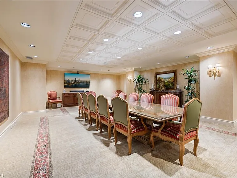 4021 Gulf Shore Blvd N #1804 — Photo 41
