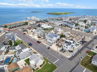 507 Amber St #B, Beach Haven, NJ 08008