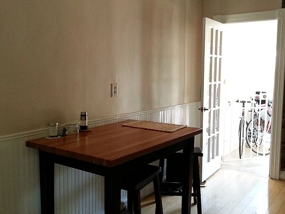 Dine In Area in Kitchen