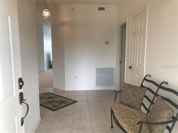 4th image of 200 Harbor Walk Dr #1