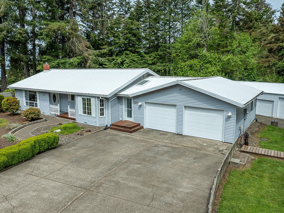 1st image of 1317 NE Yaquina Heights Dr