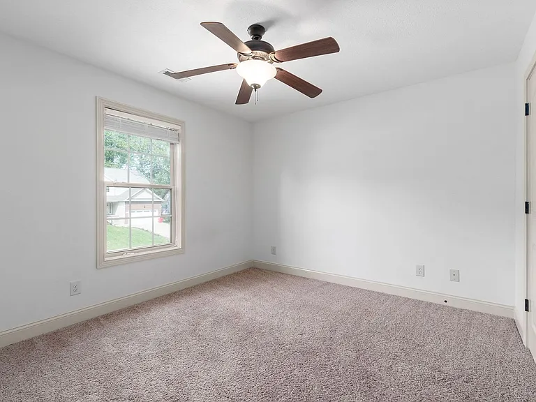 1845 Deerstand Dr — Photo 26
