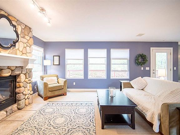 5th image of 3725 Woodside Dr