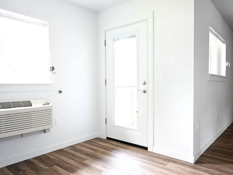 Harrison Village Apartments — Photo 39