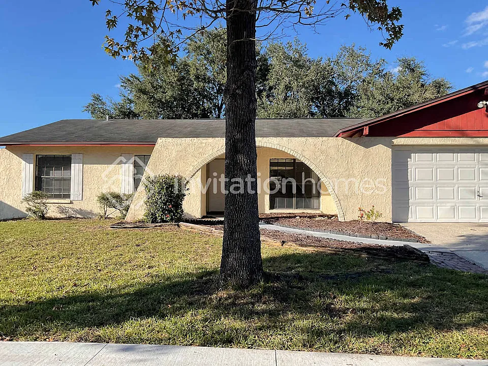 4211 Hollow Hill Dr