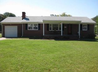 28 Delta Cir, Newport News, VA 23601