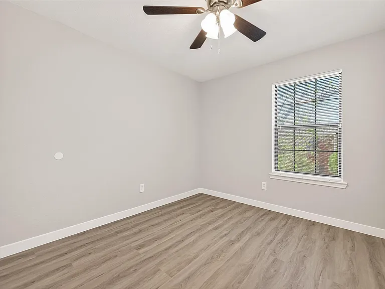 8617 Mapletwist St — Photo 29