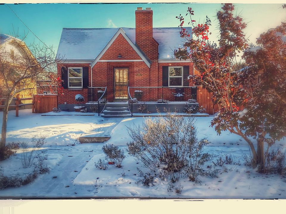 4228 Decatur St - winter