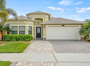 1257 Donegal Dr, Melbourne, FL 32940