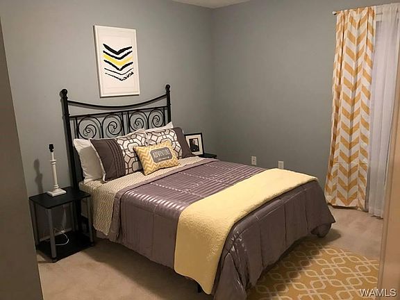 2nd image of 5063 Diamond Cir