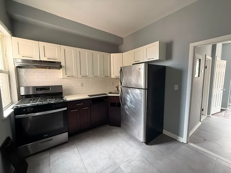170 Greenwood Ave #2 — Photo 5